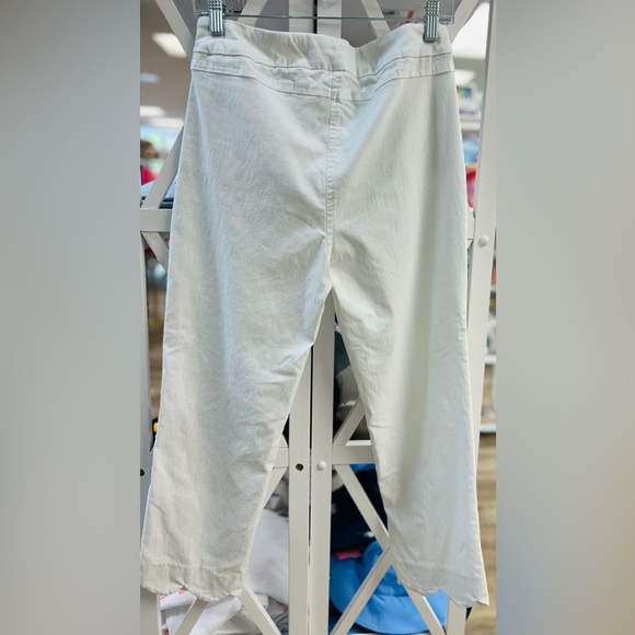 Lulu-B Scalloped Capri Pull on Pants - white size 12 - Picture 5 of 5